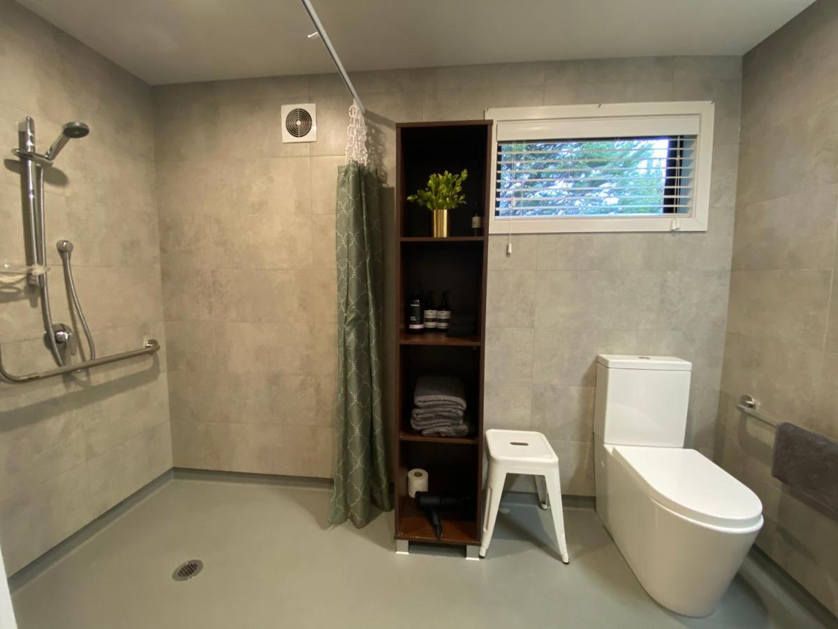 Black Beech House With Stunning Outdoor Bath Лейк Текапо Екстериор снимка